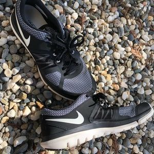 Nike Flex 2014 Run Sneakers